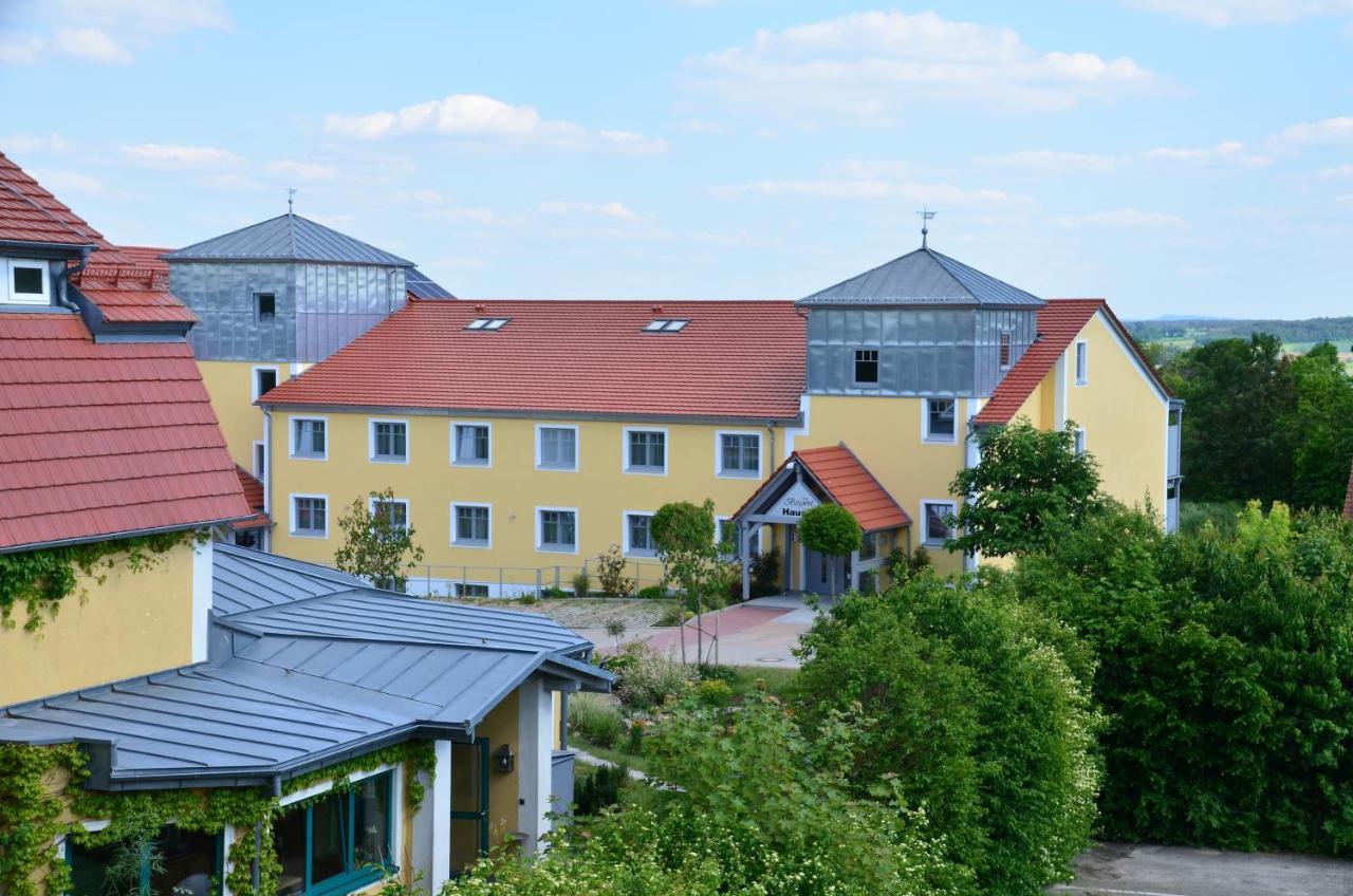Hotel Bergwirt Herrieden Exterior photo